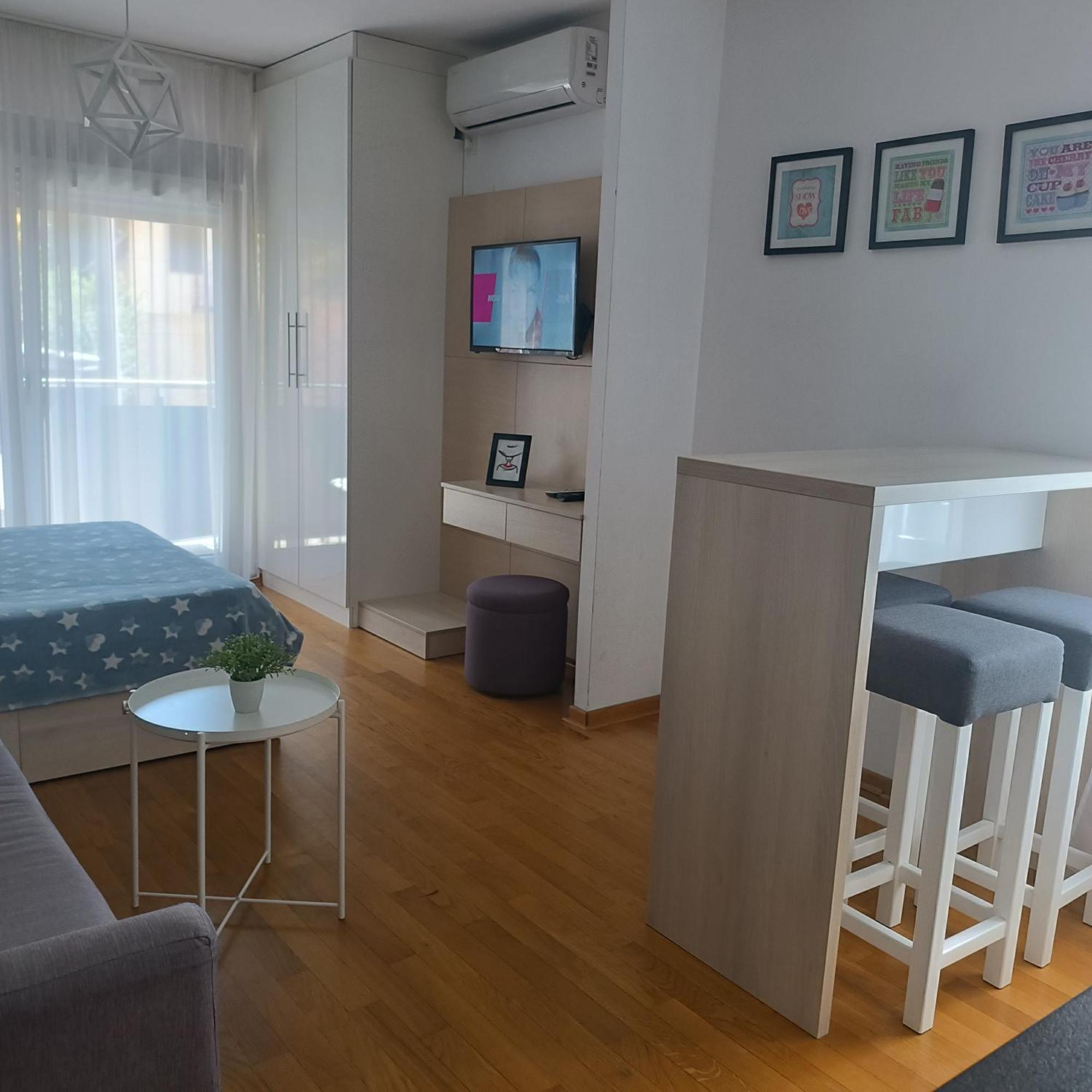 Apartments Karamarkovic Vrnjacka Banja Room photo