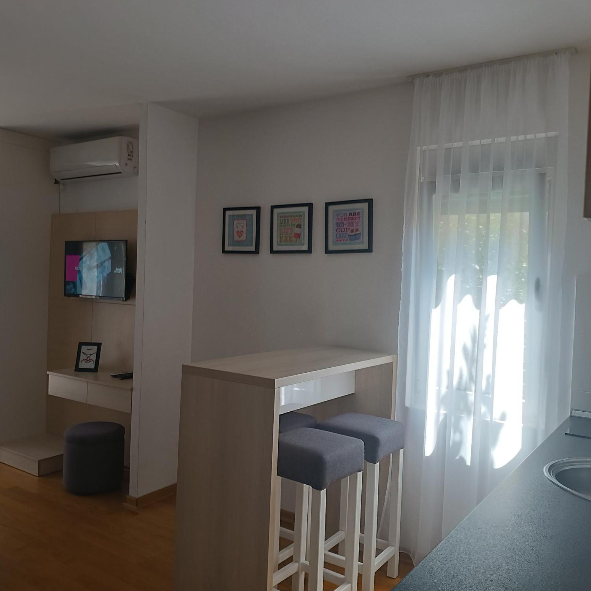 Apartments Karamarkovic Vrnjacka Banja Room photo